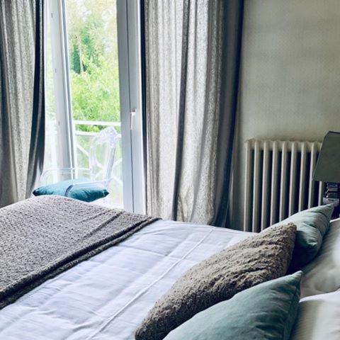 Hotel Le Rivage Olivet  Buitenkant foto