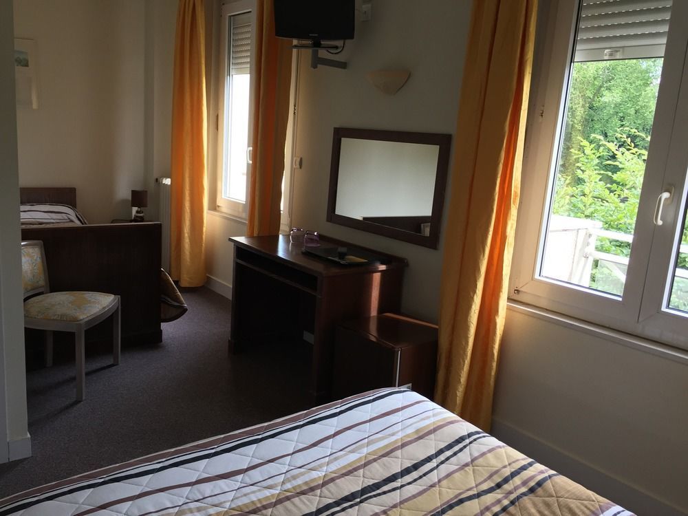 Hotel Le Rivage Olivet  Buitenkant foto