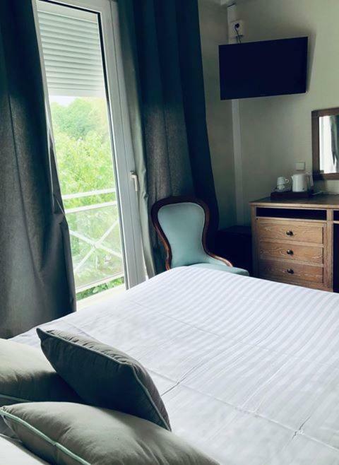 Hotel Le Rivage Olivet  Buitenkant foto
